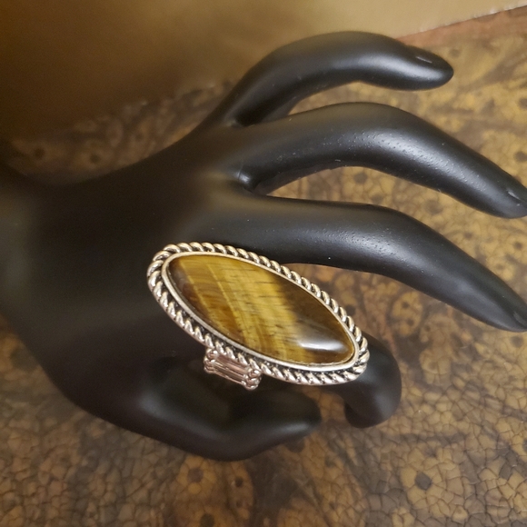 Jewelry - Statement Ring